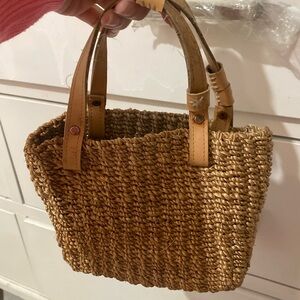 Straw mini purse